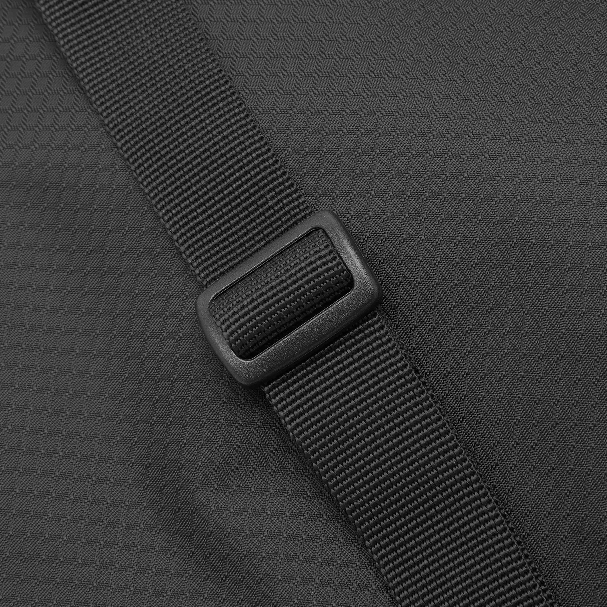 Gramicci Field Sacoche Black - Image 4