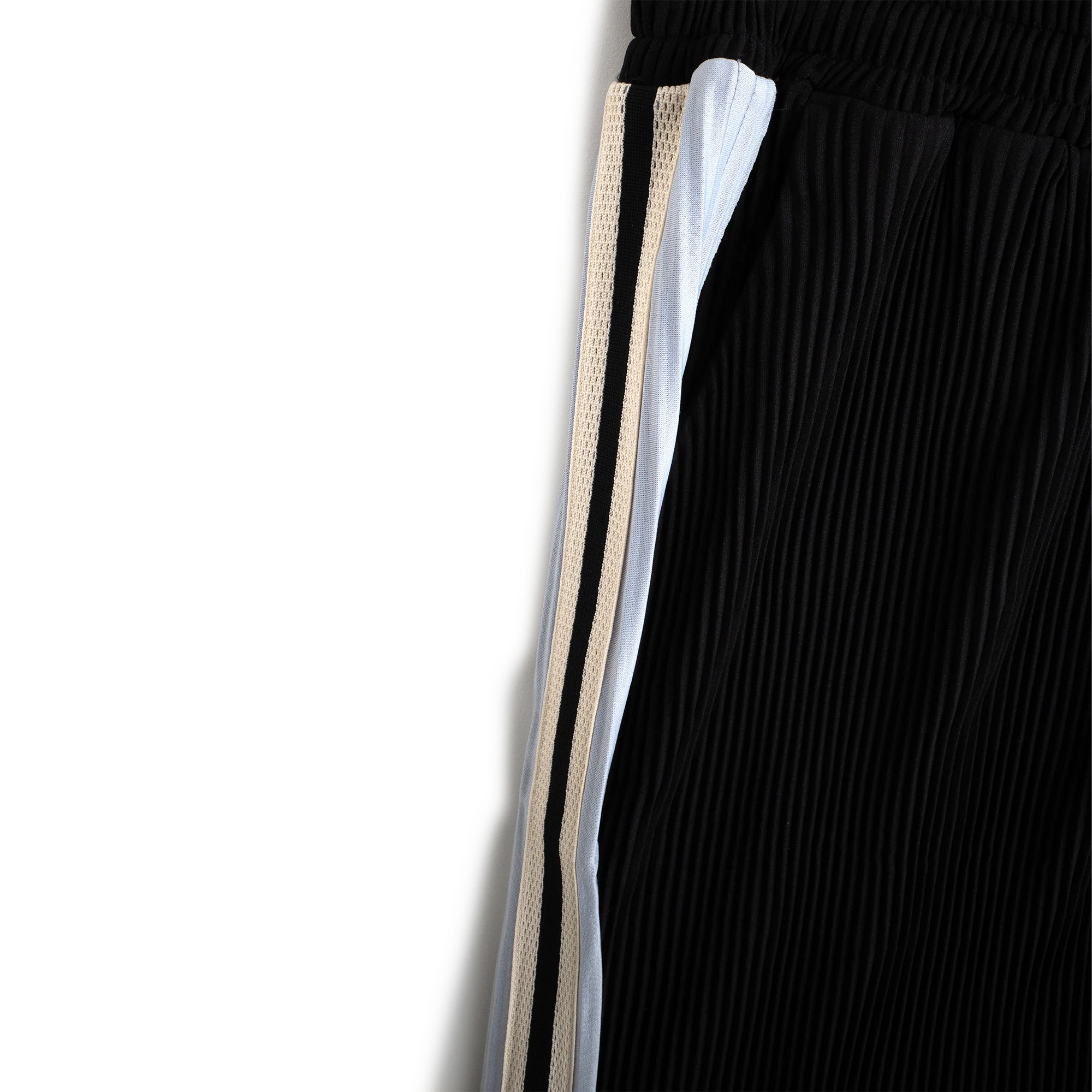 Jungles Jungles Panel Pleat Shorts Black/Blue - Image 5