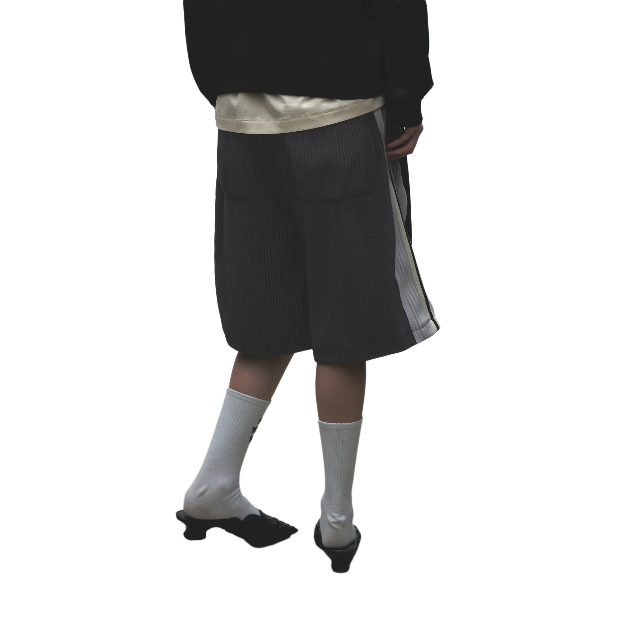 Jungles Jungles Panel Pleat Shorts Black/Blue - Image 7