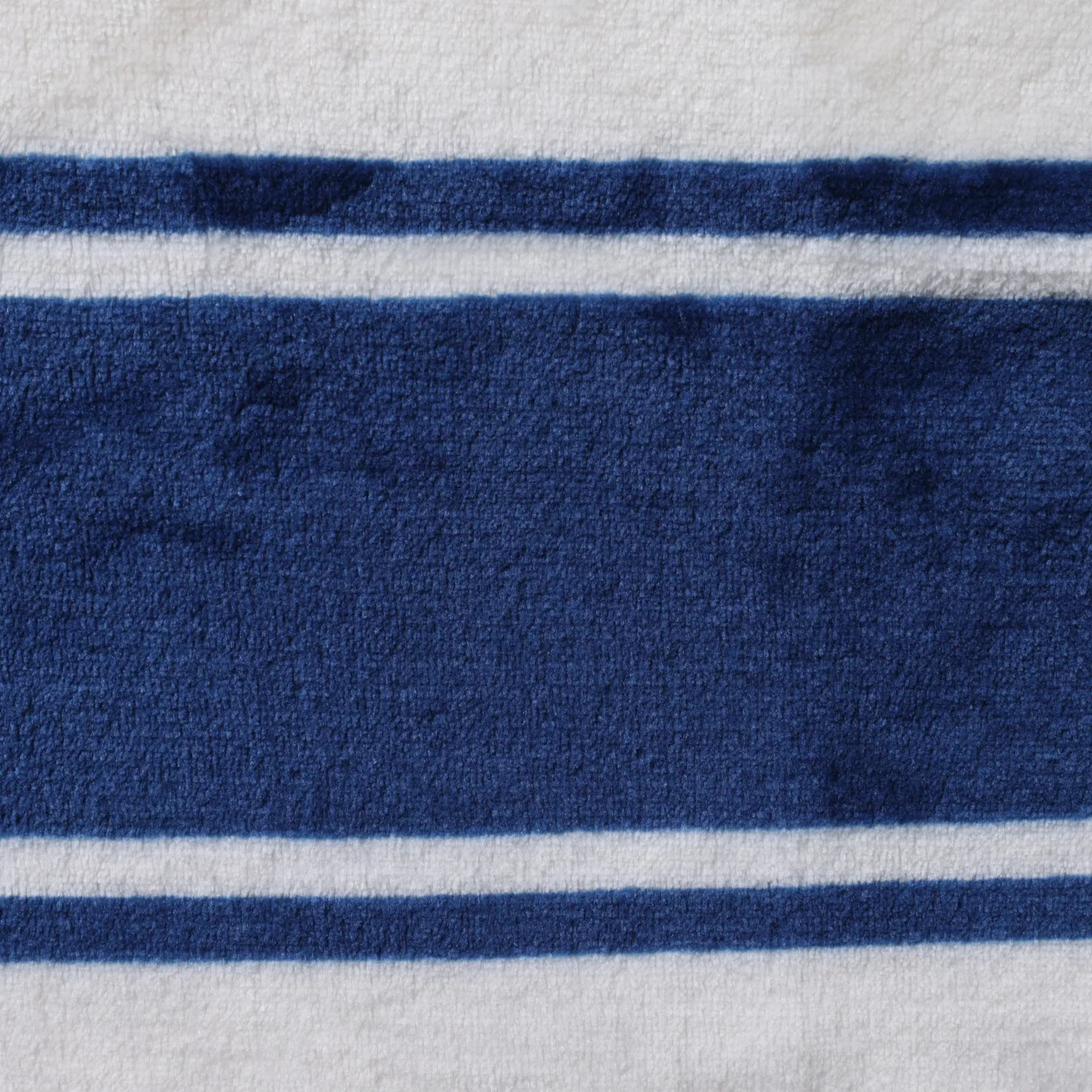 Liberaiders PX Fleece Blanket White - Image 6
