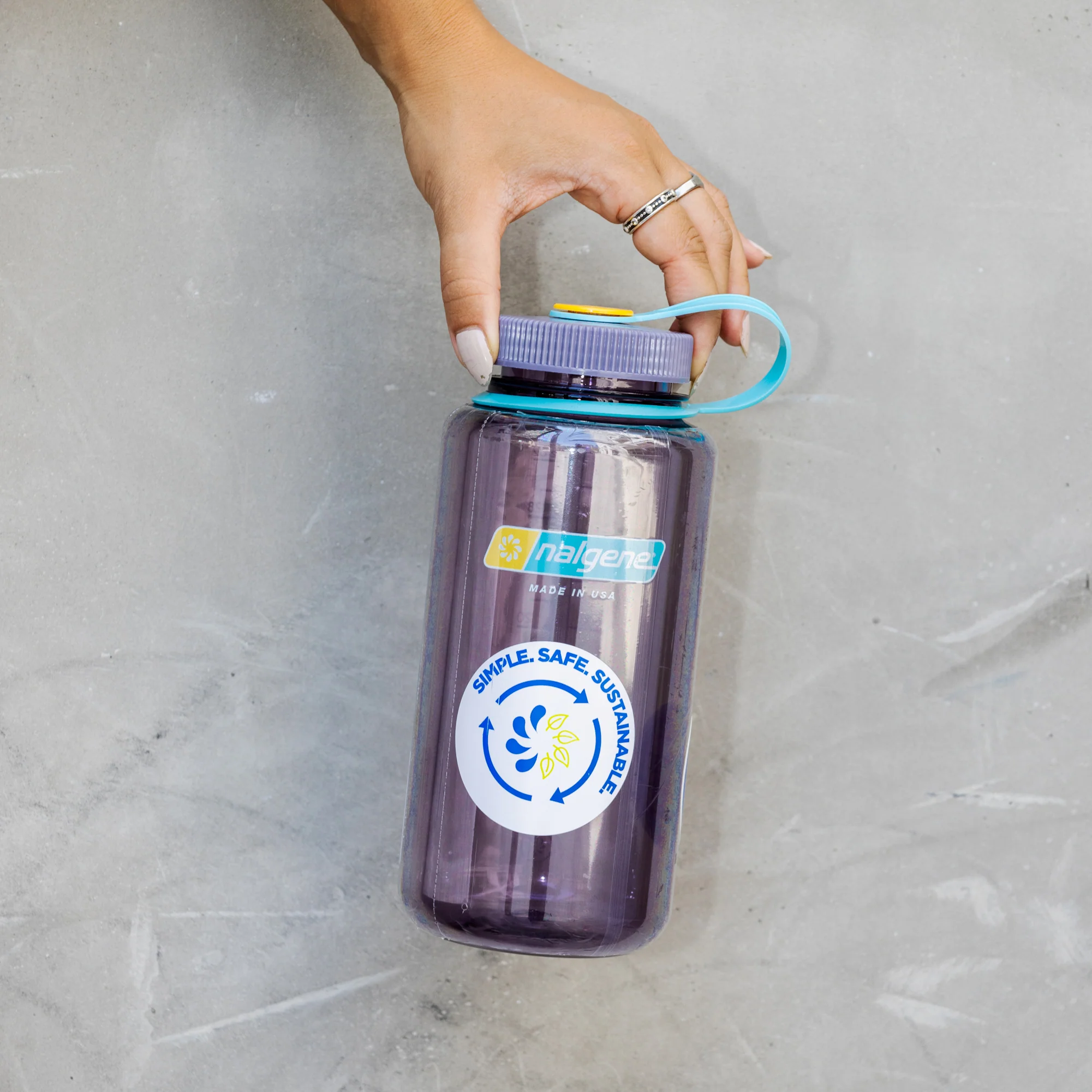 Nalgene Wide Mouth Sustain Water Bottle 1L Aubergine - Image 2