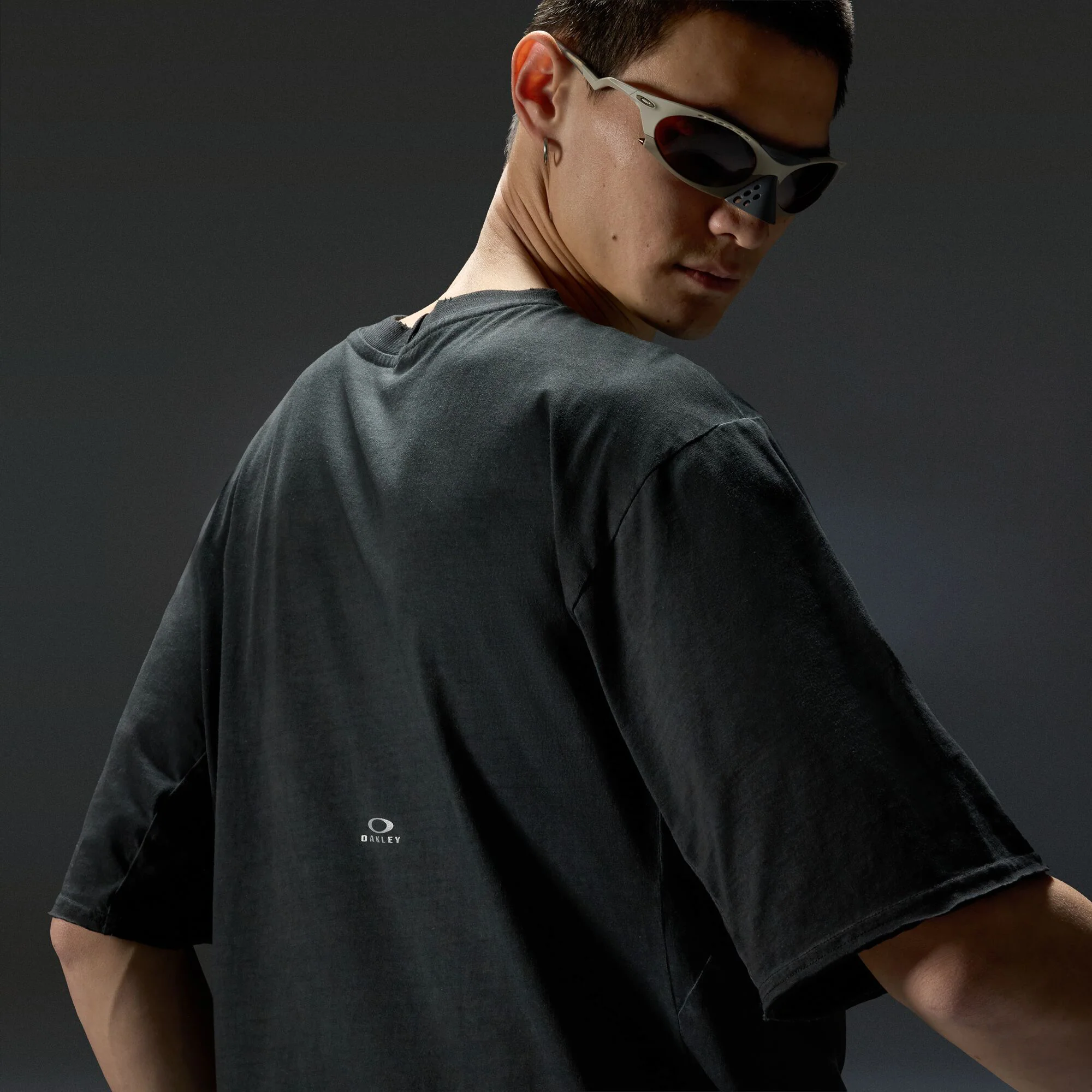 Oakley Latitude Veil T-Shirt Black - Image 5